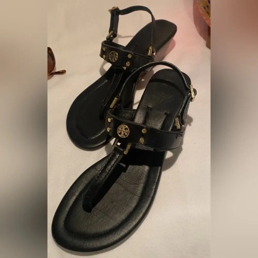 Tory Burch Robinson Demi Wedge Heel Sandal Slingback Black Gold 8.5